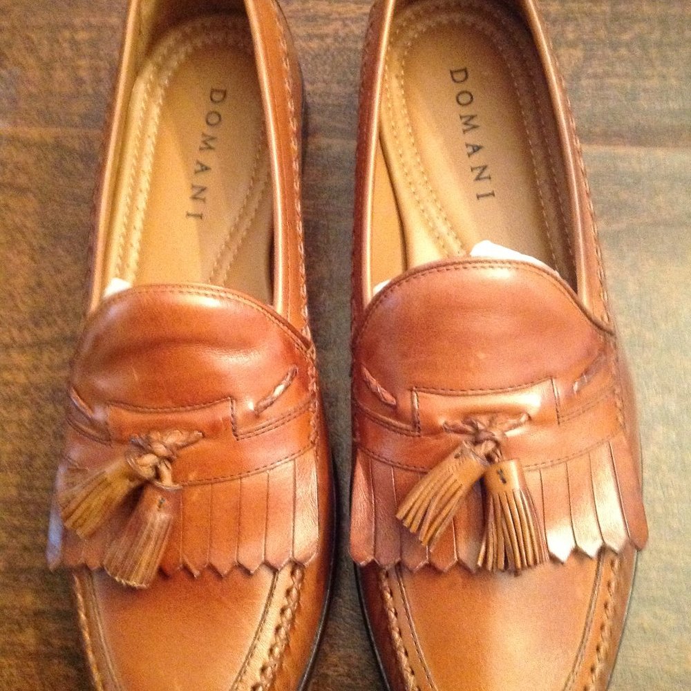 Domani Men's Brown Leather Loafers with Tassels - 11.5M - New Without Box